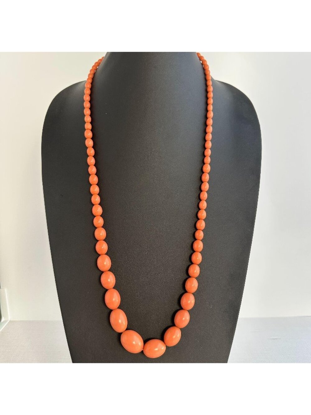Art Deco Galalith Coral Color Graduated Bead Necklace 30 Inch 1920s/1930s Oval S
